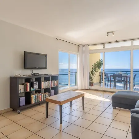 Charming Penthouse In Pestana 아파트 *