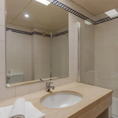 아파트 Charming Penthouse In Pestana 푼샬