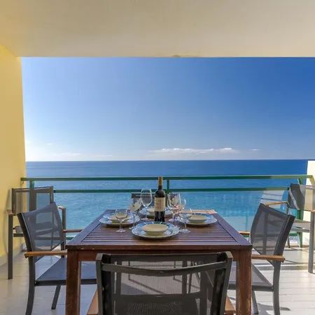 Charming Penthouse In Pestana * Φουνκάλ