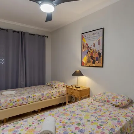 Charming Penthouse In Pestana 아파트