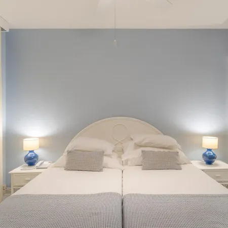 Charming Penthouse In Pestana 아파트 *