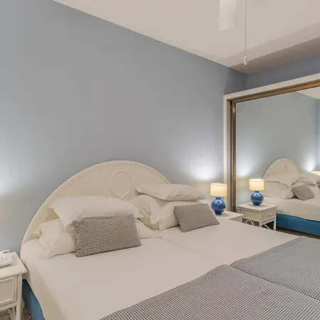 아파트 Charming Penthouse In Pestana