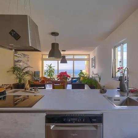 Charming Penthouse In Pestana 아파트 *
