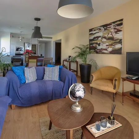 Charming Penthouse In Pestana