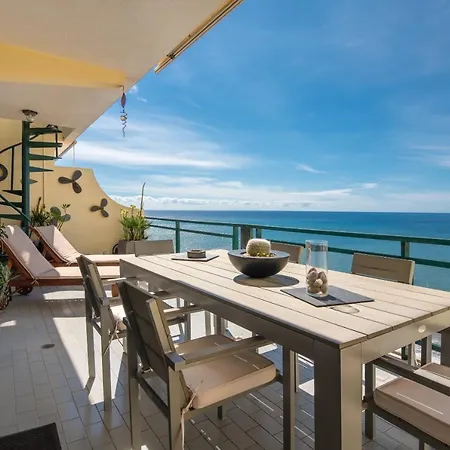 Charming Penthouse In Pestana